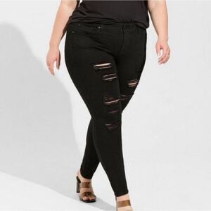 Torrid Bombshell Skinny Jeans Black Size 18R